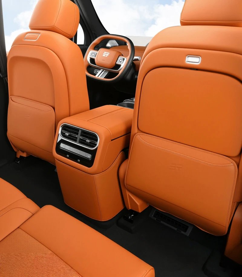 JETOUR G700 2025-2026 Car Seat Armrest Kick Pad Protector