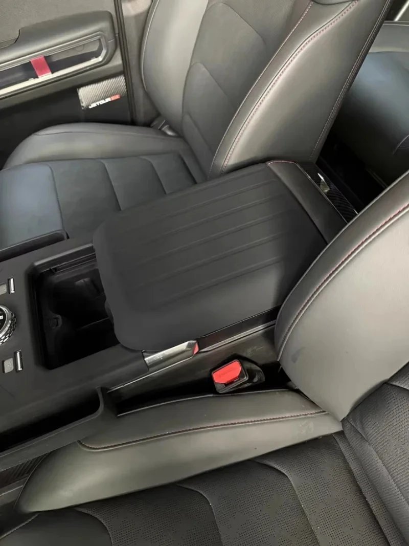 Silicone Armrest Cover for Jetour Traveller T2 (2023-2025)