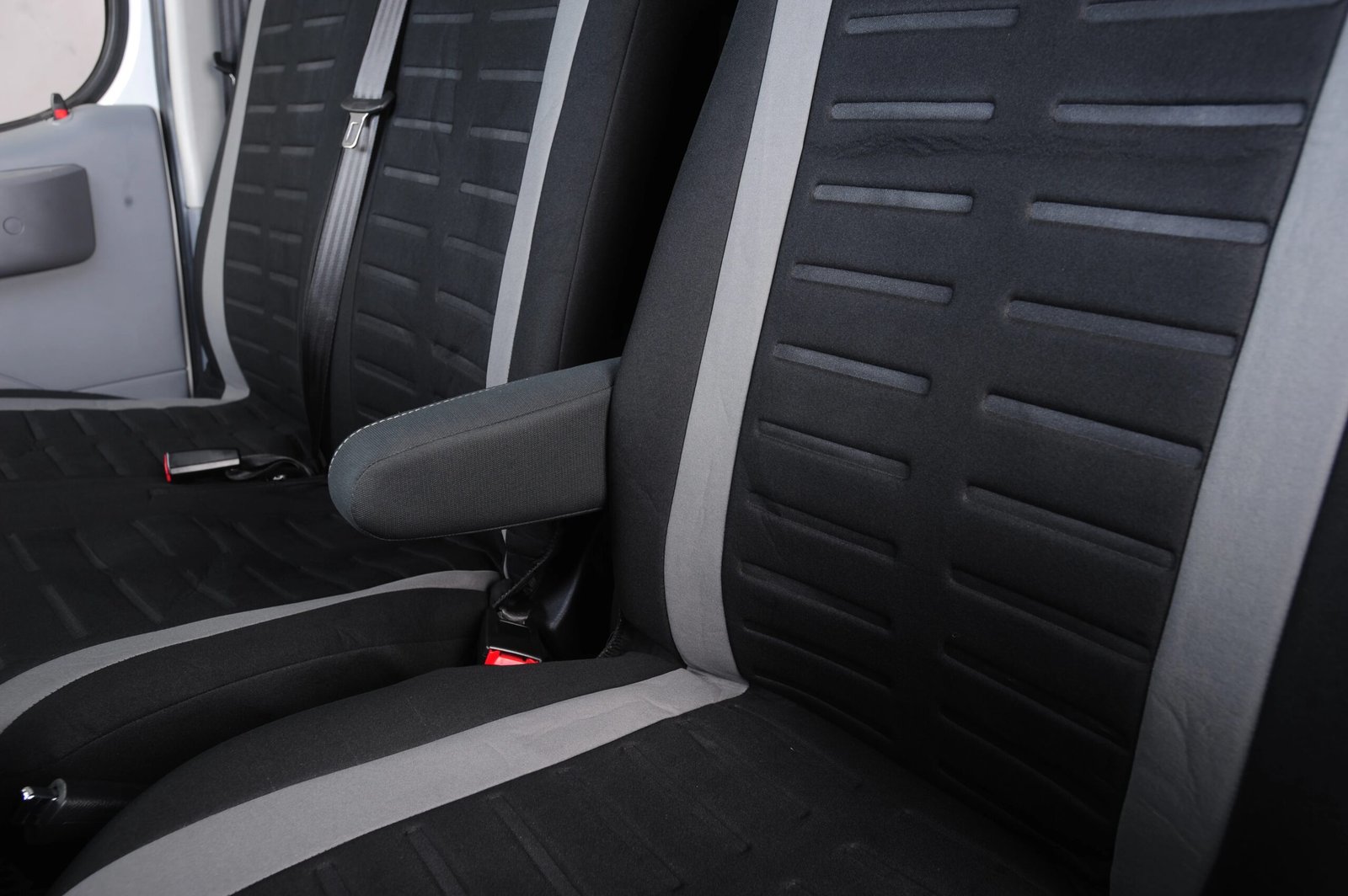 Universal 3D Stripe Seat Covers for Vans and Trucks - 2+1 Set