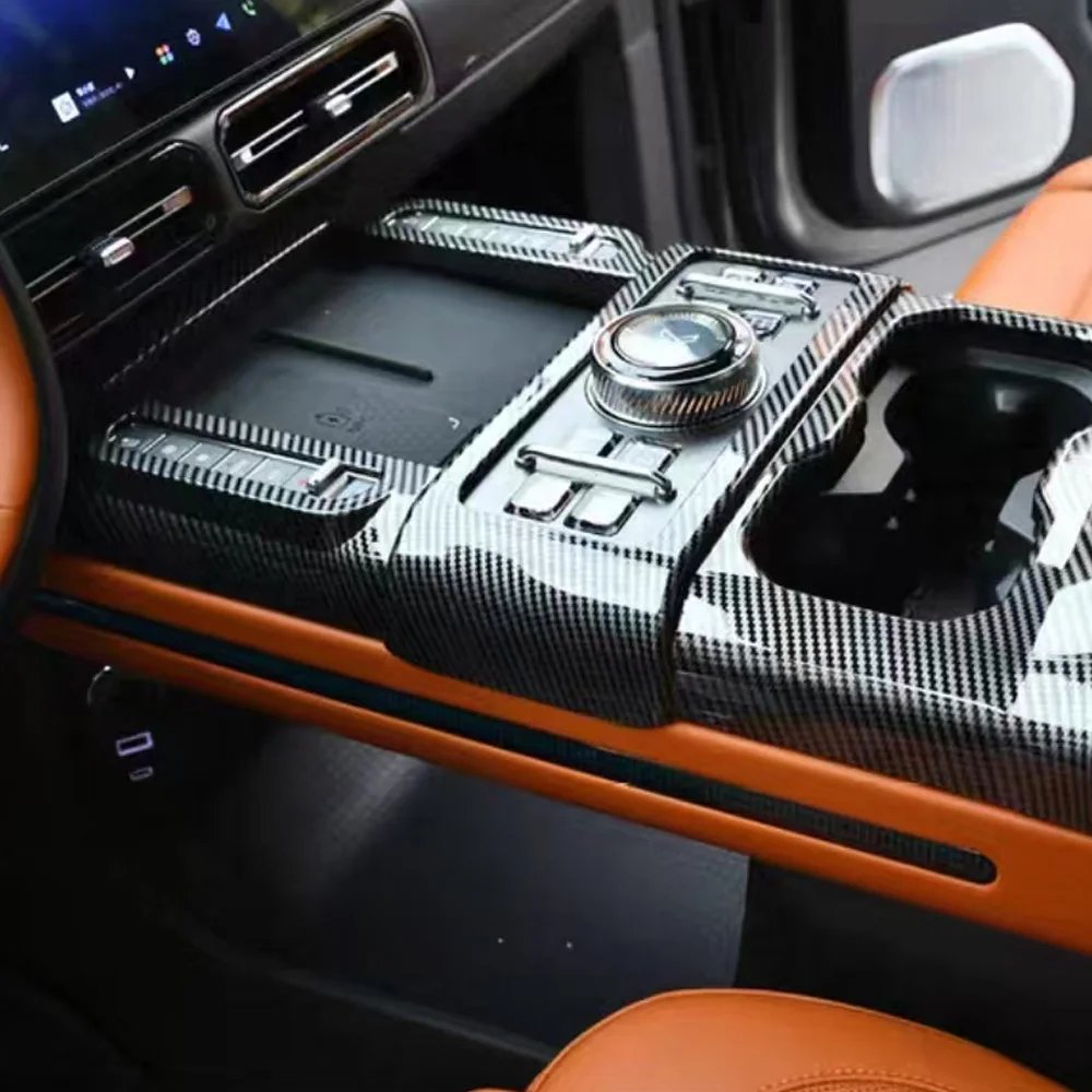 JETOUR G700 2025-2026 Carbon Fiber Rear Air Outlet Trim