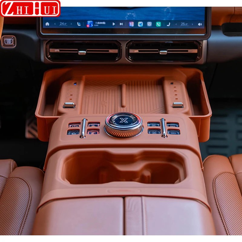 Jetour G700 Wireless Charging Silicone Center Console Pad