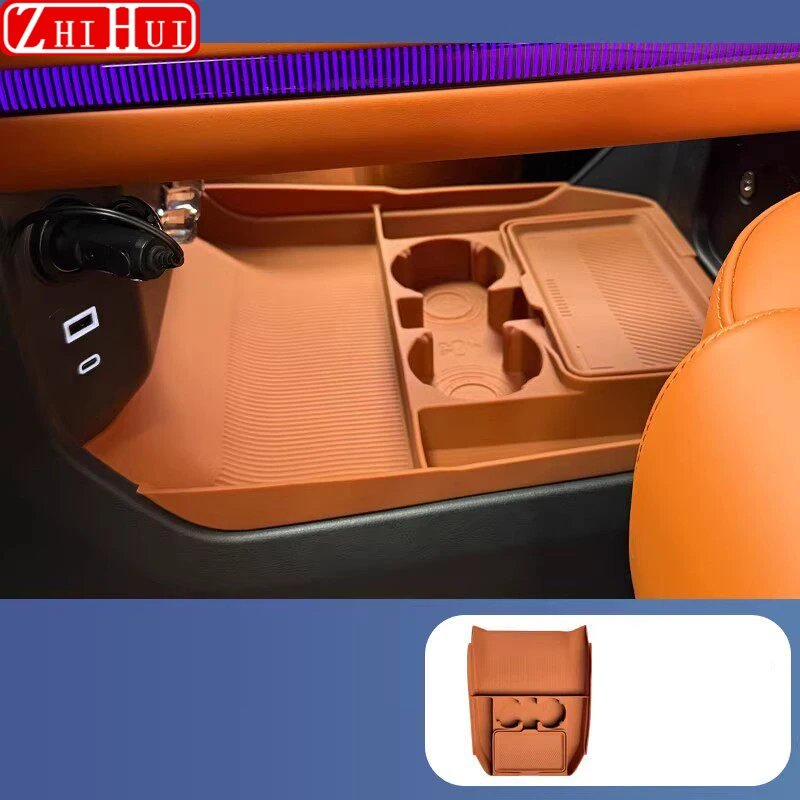 Jetour G700 Wireless Charging Silicone Center Console Pad